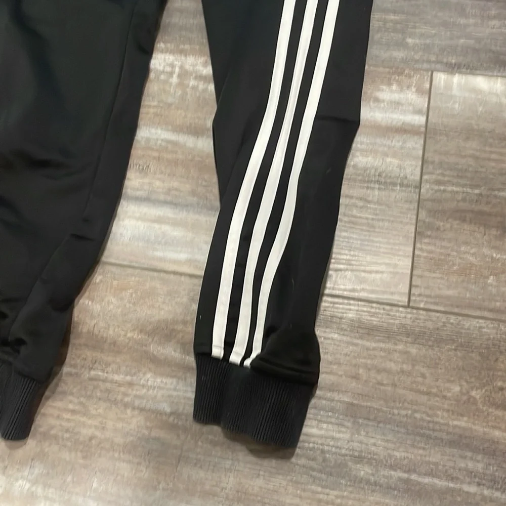 Adidas - Men’s 3-Stripes Black Jogger Pants small